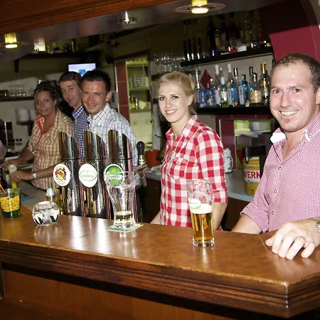 ホテル Pariente シュラートミンク