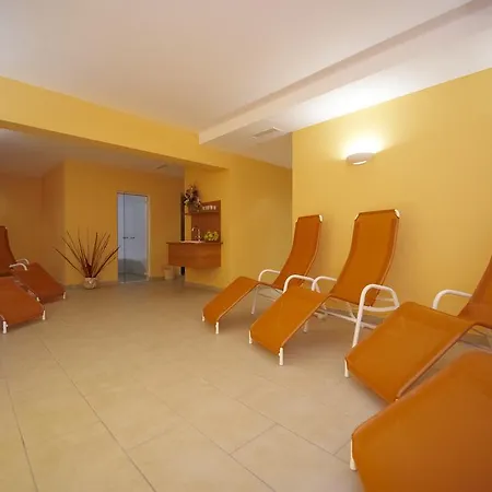 Pariente Hotel