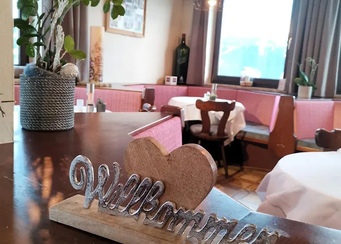 帕里恩特酒店 3*