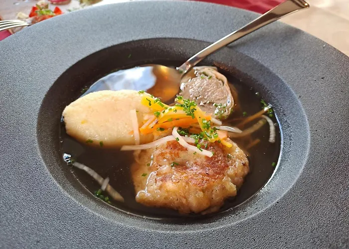 帕里恩特酒店 斯拉德明